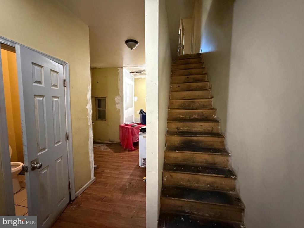 2346 N CAMAC ST, PHILADELPHIA, PA 19133 — photo 2