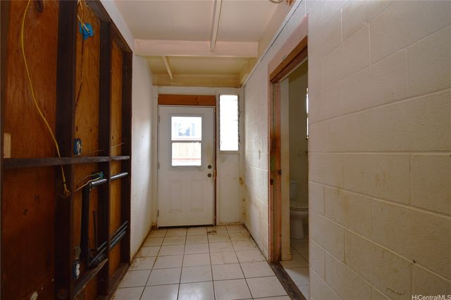 241 Kihapai Street A, Kailua, HI 96734