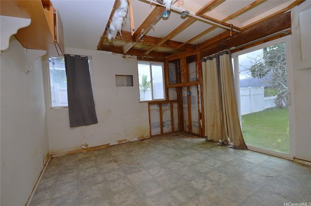 241 Kihapai Street A, Kailua, HI 96734