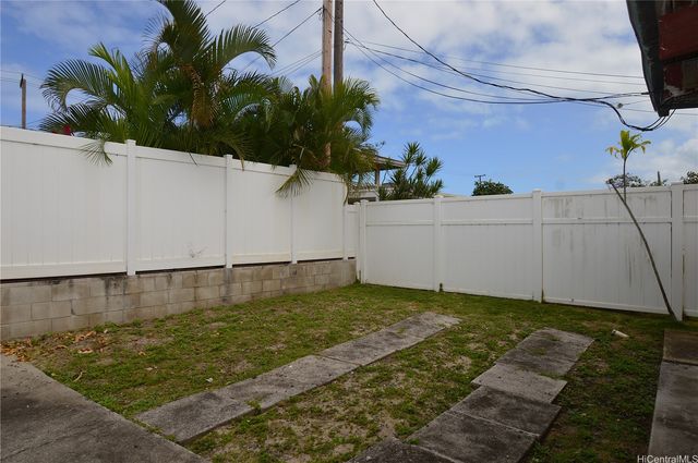 241 Kihapai Street A, Kailua, HI 96734