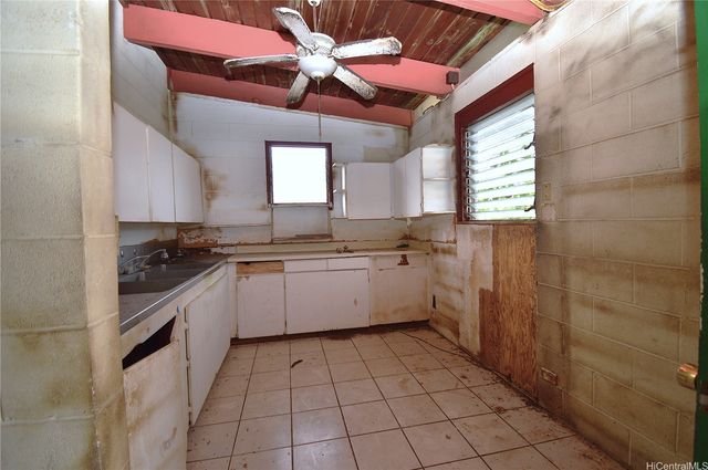 241 Kihapai Street A, Kailua, HI 96734