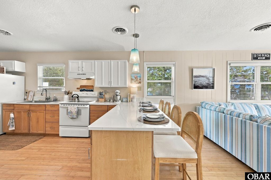 Image 16 of property listing at 110 Rhodoms Drive, Kill Devil Hills, NC 27948
