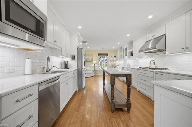 2605 Admiral DR, Virginia Beach, VA 23451