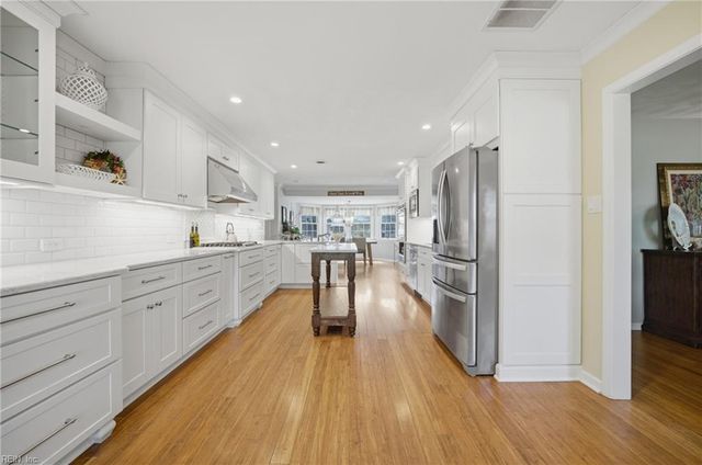 2605 Admiral DR, Virginia Beach, VA 23451