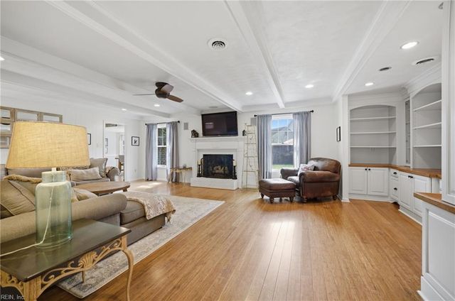 2605 Admiral DR, Virginia Beach, VA 23451