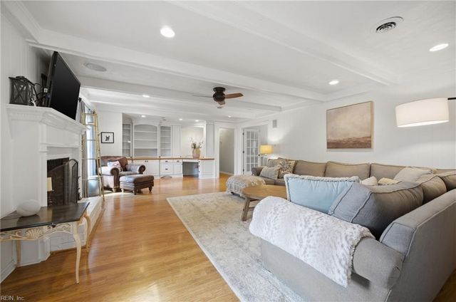 2605 Admiral DR, Virginia Beach, VA 23451