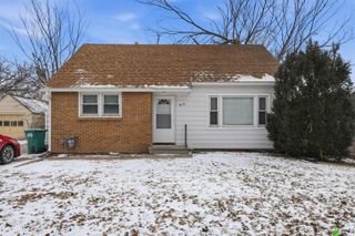 610 S 48th Street, Lincoln, NE 68504