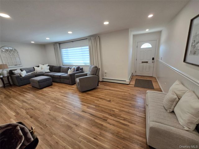 215 Terry Road 9A, Smithtown, NY 11787