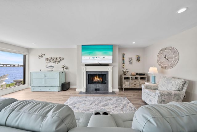 425 Bay Shore Drive UNIT 11, Panama City Beach, FL 32407