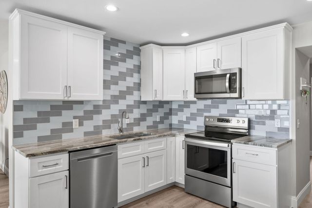 425 Bay Shore Drive UNIT 11, Panama City Beach, FL 32407