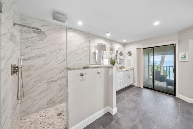 425 Bay Shore Drive UNIT 11, Panama City Beach, FL 32407