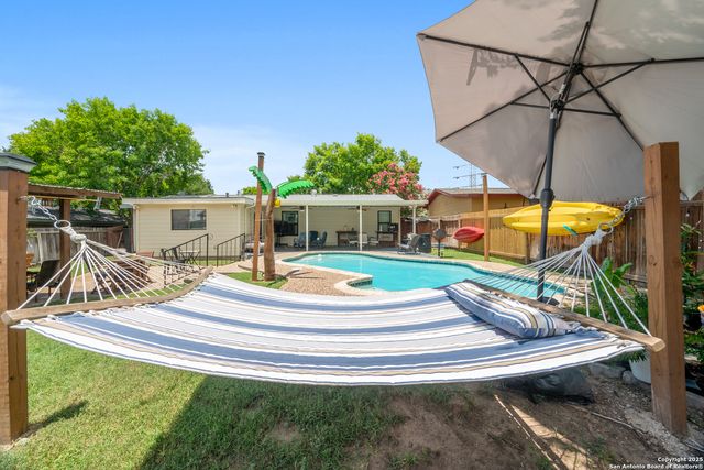 270 Goodhue Ave, San Antonio, TX 78218