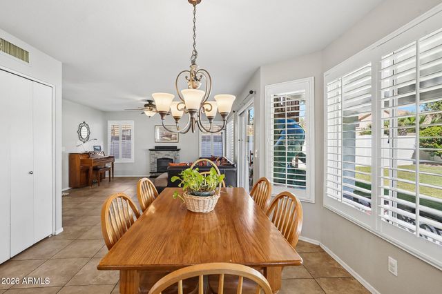 2352 W REDWOOD Drive, Chandler, AZ 85248