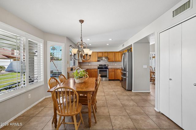 2352 W REDWOOD Drive, Chandler, AZ 85248