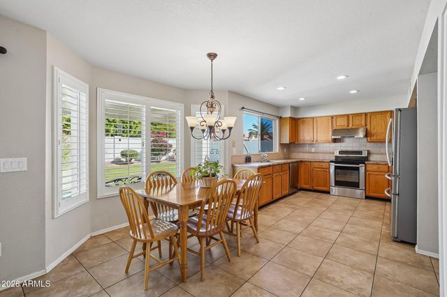 2352 W REDWOOD Drive, Chandler, AZ 85248