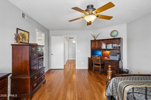 2352 W REDWOOD Drive, Chandler, AZ 85248