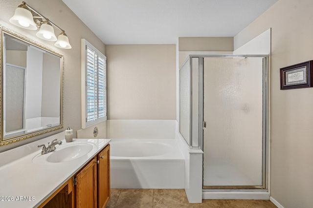 2352 W REDWOOD Drive, Chandler, AZ 85248