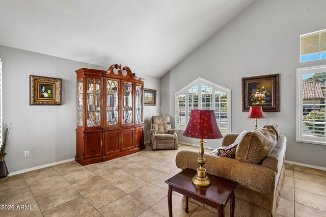 2352 W REDWOOD Drive, Chandler, AZ 85248