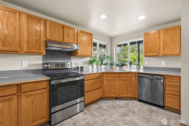 17837 Gilbert Street SE, Tenino, WA 98589