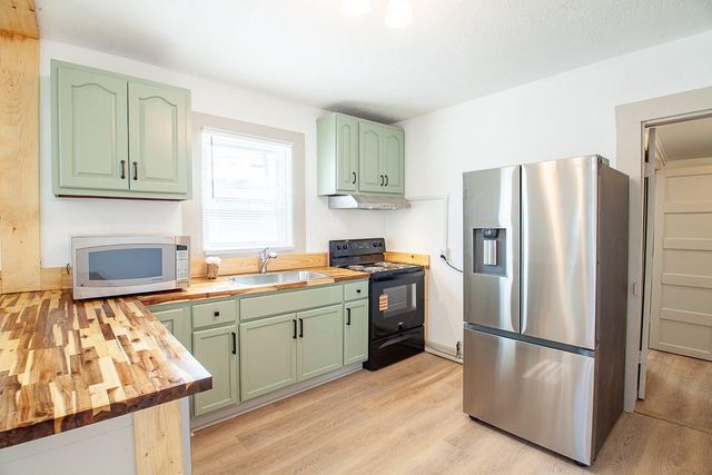 100 Neal Street, Calhoun, GA 30701