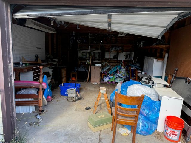 2746 AVE L, Council Bluffs, IA 51501