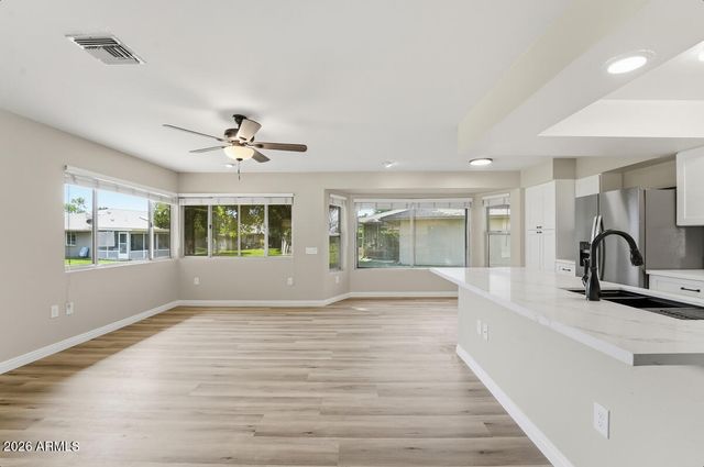 19015 N SIGNAL BUTTE Circle, Sun City, AZ 85373