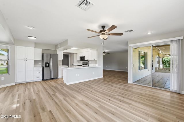 19015 N SIGNAL BUTTE Circle, Sun City, AZ 85373