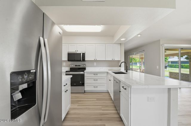 19015 N SIGNAL BUTTE Circle, Sun City, AZ 85373