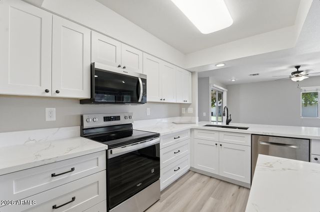 19015 N SIGNAL BUTTE Circle, Sun City, AZ 85373