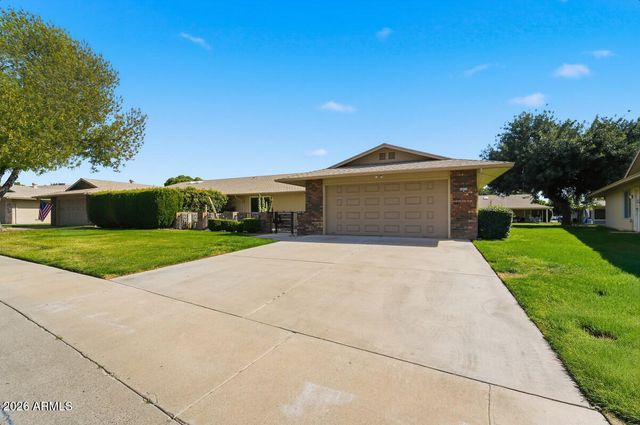 19015 N SIGNAL BUTTE Circle, Sun City, AZ 85373