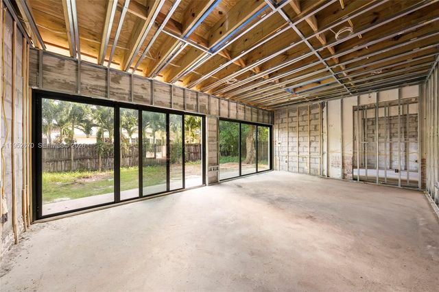 4345 Alton Rd, Miami Beach, FL 33140