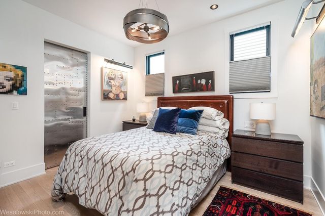 2041 W Cuyler Avenue 1, Chicago, IL 60618