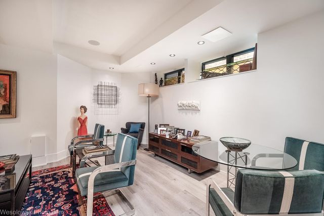 2041 W Cuyler Avenue 1, Chicago, IL 60618