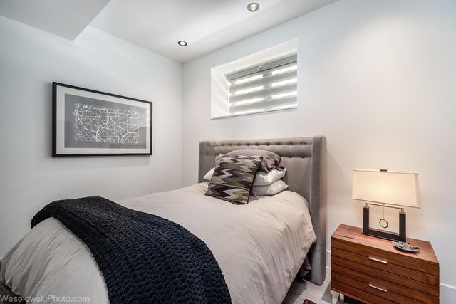 2041 W Cuyler Avenue 1, Chicago, IL 60618