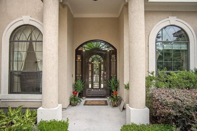 2283 Deer Cove Trail, Kingwood, TX 77339