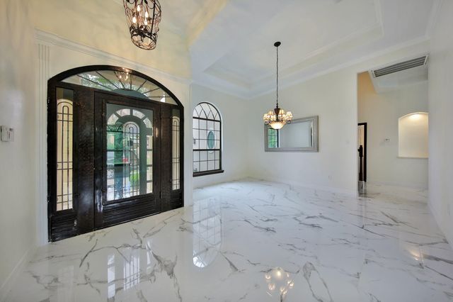 2283 Deer Cove Trail, Kingwood, TX 77339