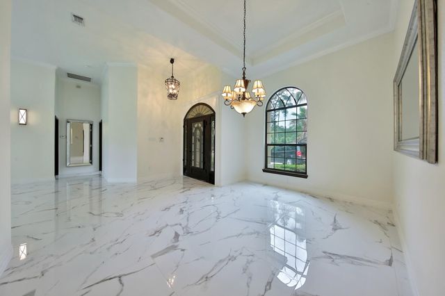 2283 Deer Cove Trail, Kingwood, TX 77339