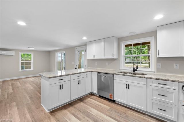 4209 Old Mountain Road, Lexington, NC 27292