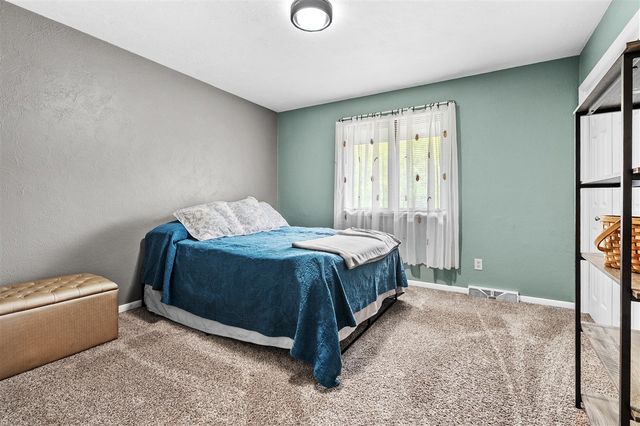 113 Whisperwood Lane, Battle Creek, MI 49015