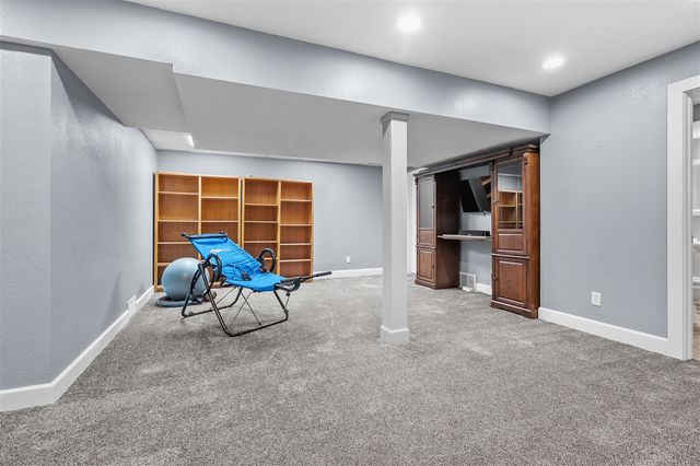 113 Whisperwood Lane, Battle Creek, MI 49015
