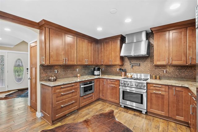 113 Whisperwood Lane, Battle Creek, MI 49015