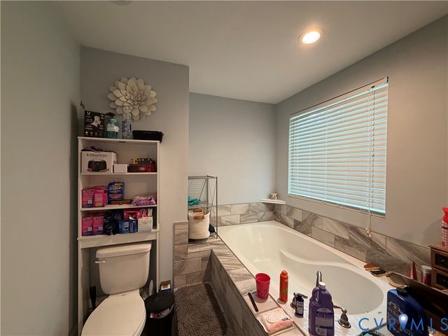 1124 Myrtle St, Suffolk, VA 23434