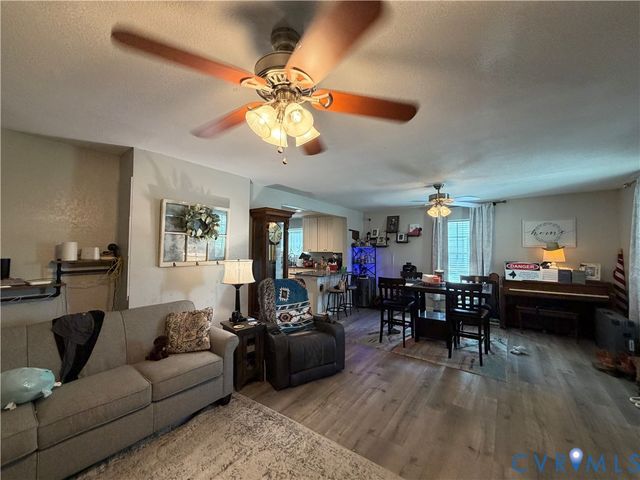 1124 Myrtle St, Suffolk, VA 23434