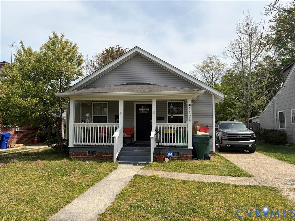 1124 Myrtle St, Suffolk, VA 23434
