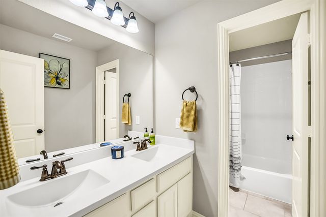 6913 Barolo Drive, Rowlett, TX 75088
