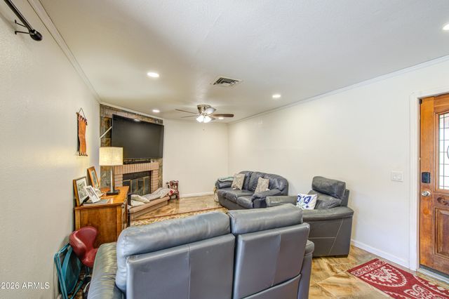 1049 W FRITO Avenue, Mesa, AZ 85210