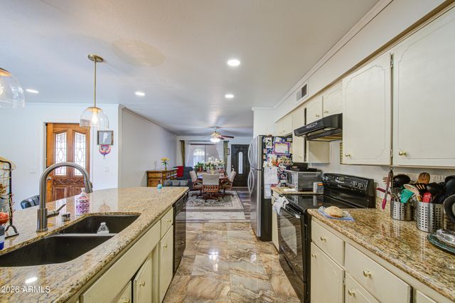 1049 W FRITO Avenue, Mesa, AZ 85210