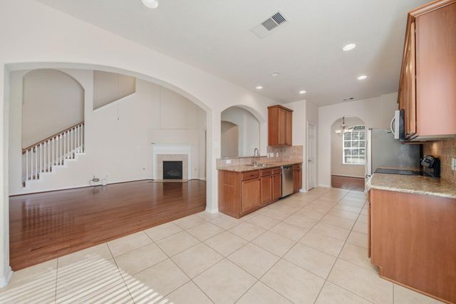 6015 Biltmore Court, Rosenberg, TX 77471