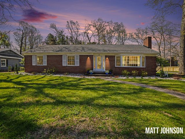 211 Country Club Road, Whitehall, MI 49461