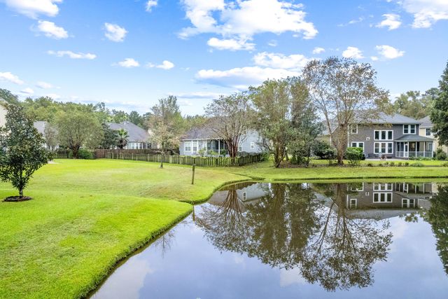 102 Plank Court, Summerville, SC 29485